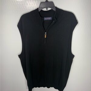 Roundtree & Yorke Men's Black Zip-Up Sweater Vest 335